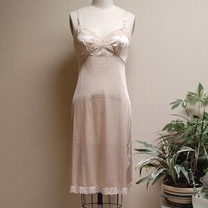 VTG Vassarette Beige Full Slip Size M